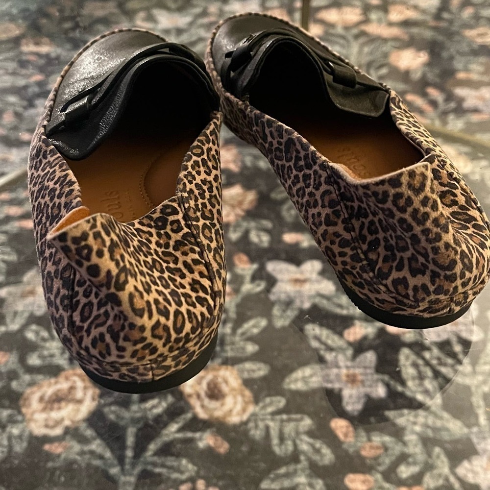 Gentle Souls By Kenneth Cole Womens Flat Loafers Sz 6M Leopard Brown Faux Suede - Picture 4 of 8